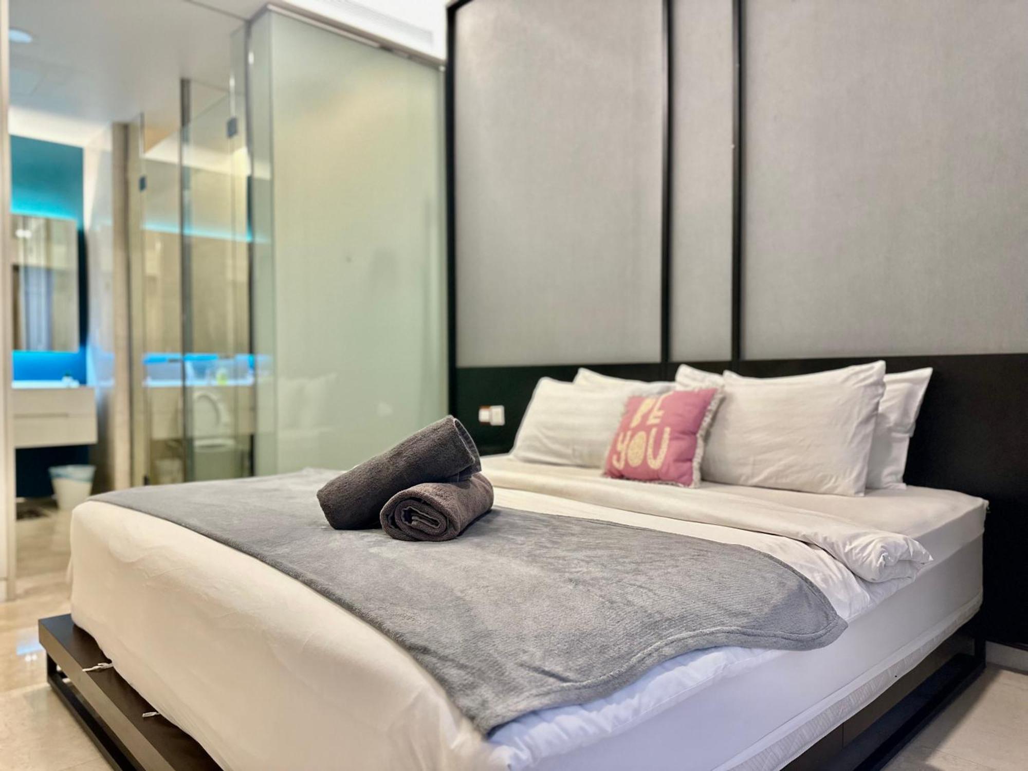 Victoria Home Tropicana The Residence Klcc Bukit Bintang Kuala Lumpur Esterno foto